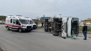 Kocaeli'de tanker ile servis midibüsü çarpıştı! Onlarca yaralı var