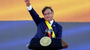 Kolombiya'da 7 bakan istifa etti