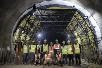 Kop Tüneli’nde 800 işçi gece gündüz çalışıyor