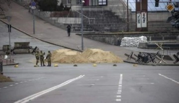 Kritik öneme sahip Mariupol kenti kuşatma altına alındı