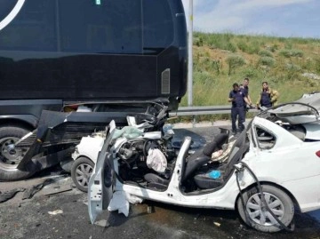 Kuzey Marmara Otoyolu'nda feci kaza: Anne öldü, baba ve oğlu ağır yaralı - Haberler