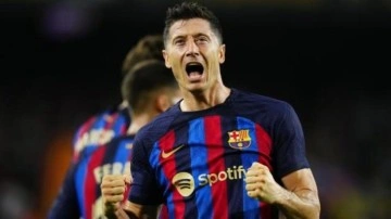 Lewandowski tarihe geçti! Barcelona 3 puanı kaptı