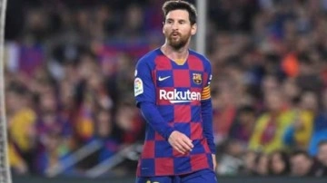 Lionel Messi&rsquo;den Barcelona sürprizi!