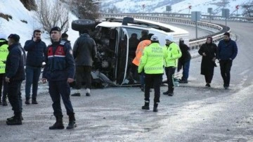 Malatya'da yolcu minibüsü devrildi! Çok sayıda yaralı