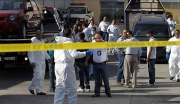 Meksika'da vahşet: Evi basıp 3'ü kadın 9 kişiyi katlettiler