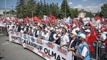 Memur-Sen Konfederasyonuna bağlı sendikaların Bolu'dan başlattığı yürüyüş Ankara'da sona e