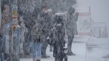 Meteoroloji uyarmıştı! İstanbul'da kar başladı
