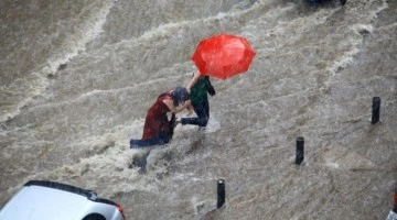 Meteoroloji'den 3 il için sel uyarısı! Kuvvetli sağanak geliyor