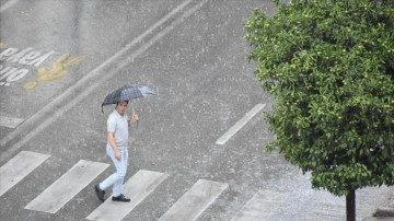 Meteorolojiden batı bölgeleri için kuvvetli rüzgar uyarısı