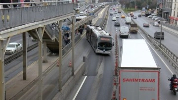 Metrobüs yolunda 'üst geçit ayağı' tartışması! İBB'den açıklama geldi