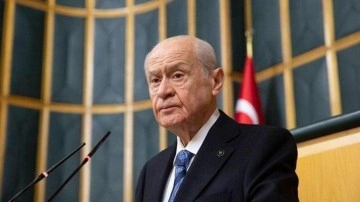 MHP Lideri Devlet Bahçeli'den tokalaşma açıklaması