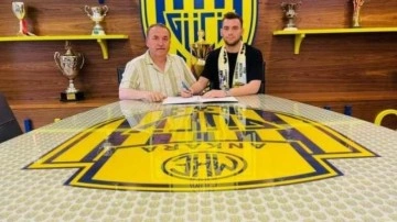 MKE Ankaragücü Doğukan Kaya'yı renklerine bağladı