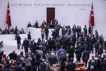 Muhalefet vekillerinin protestosuna neden olan Basın Kanunu'nun 29. maddesi neleri kapsıyor?