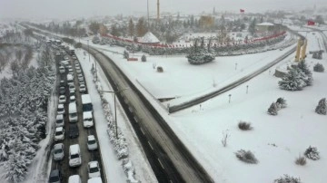 Nevşehir-Aksaray kara yolu ulaşıma kapandı