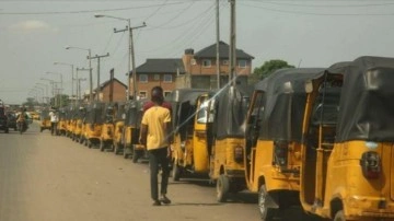 Nijerya'nın Lagos şehrinde motosiklet taksilere yasak