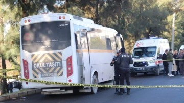 Öğrenci servisi park halindeki tıra çarptı: Ölü ve yaralı var!