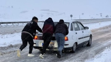 Okullar tatil edildi, öğrencilerden gelen mesajlar güldürdü