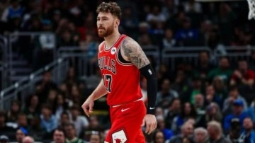 Onuralp Bitim, Windy City Bulls formasıyla ilk maçında 14 sayı attı