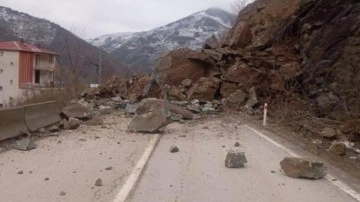 Ordu'da heyelan: 3 ilçenin bağlantı yolu ulaşıma kapandı.