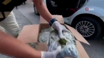 Osmaniye'de durdurulan 2 otomobilde 38 kilo 300 gram uyuşturucu çıktı