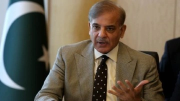 Pakistan'da kriz! Başbakan Şerif partisinden istifa etti