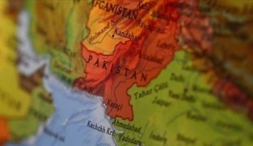 Pakistan'da teröristlerin saldırısında 4 asker hayatını kaybetti
