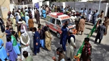 Pakistan'daki intihar saldırısında can kaybı 62'ye yükseldi