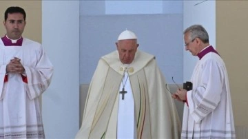 Papa Franciscus: Avrupa ülkeleri göçmenleri korumalı