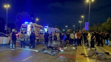 Pendik'te otomobil ile motosiklet çarpıştı: 2 kişi yaralandı