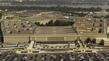 Pentagon görüntüleri paylaştı! Çin uçakları defalarca kez...