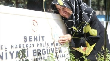 PKK'nın yaraladığı, FETÖ'nün şehit ettiği oğlunun hasretiyle yaşıyor