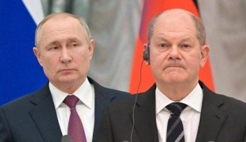 Putin, Almanya Başbakanı Scholz ile görüştü