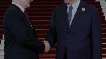 Putin ve Cinping Pekin'de bir araya geldi