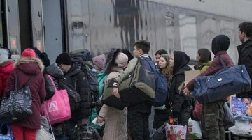 Rus işgali sonrası 1 milyon Ukraynalı mülteci komşu ülkelere geçti