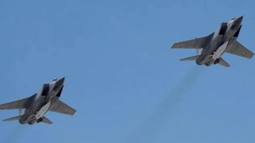 Rusya, Barents Deniz'nde ABD’ye ait 2 bombardıman uçağına savaş uçakları ile önleme yaptı