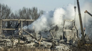 Rusya, Donetsk bölgesini vurdu: 2 ölü