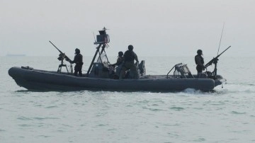 Rusya, Ukraynalı ekibi taşıyan ABD yapımı tekneyi vurdu