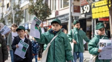 Sakarya'da gençler ve çocuklar, Yeşilay Haftası'nda sağlıklı yaşam için gazete gg