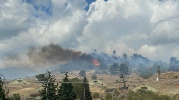 Sakarya'da kışla arazisinde orman yangını