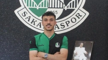 Sakaryaspor, Mikail Okyar'ı transfer etti