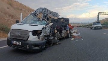 Şanlıurfa-Gaziantep yolunda 5 kişinin öldüğü kazada 3 şahıs tutuklandı