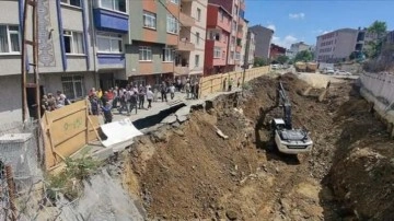 Sarıyer'de inşaat sırasında çöken yola vatandaşlar tepki gösterdi