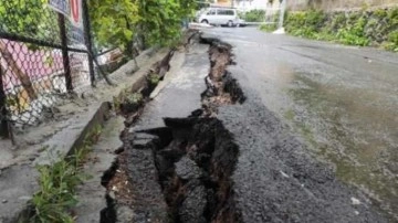 Sarıyer'de yol çöktü