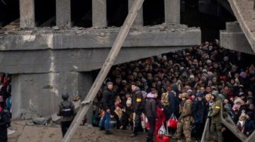 Savaş bölgesinde tahliye karmaşası! Mariupol'de sivil tahliyeleri durdu