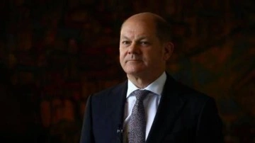 Scholz,  Sırbistan'a AB garantisi verdi