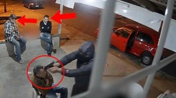 Silahıyla gelip 2 kişiyi öldürdü, çevredekiler her şey normalmiş gibi izledi