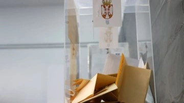 Sırbistan'da halk erken genel seçim için sandık başında. Seçim sonuçları ne zaman açıklanacak?