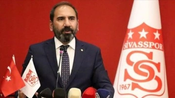Sivasspor'da 20 yıllık Mecnun Otyakmaz dönemi sona erdi