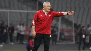 Sivasspor'da Rıza Çalımbay ve 6 futbolcunun sözleşmesi sona eriyor