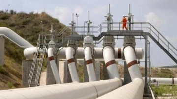 SOCAR duyurdu: Türkiye'den geçiyor! Petrol ve doğal gazda rekor yükseliş